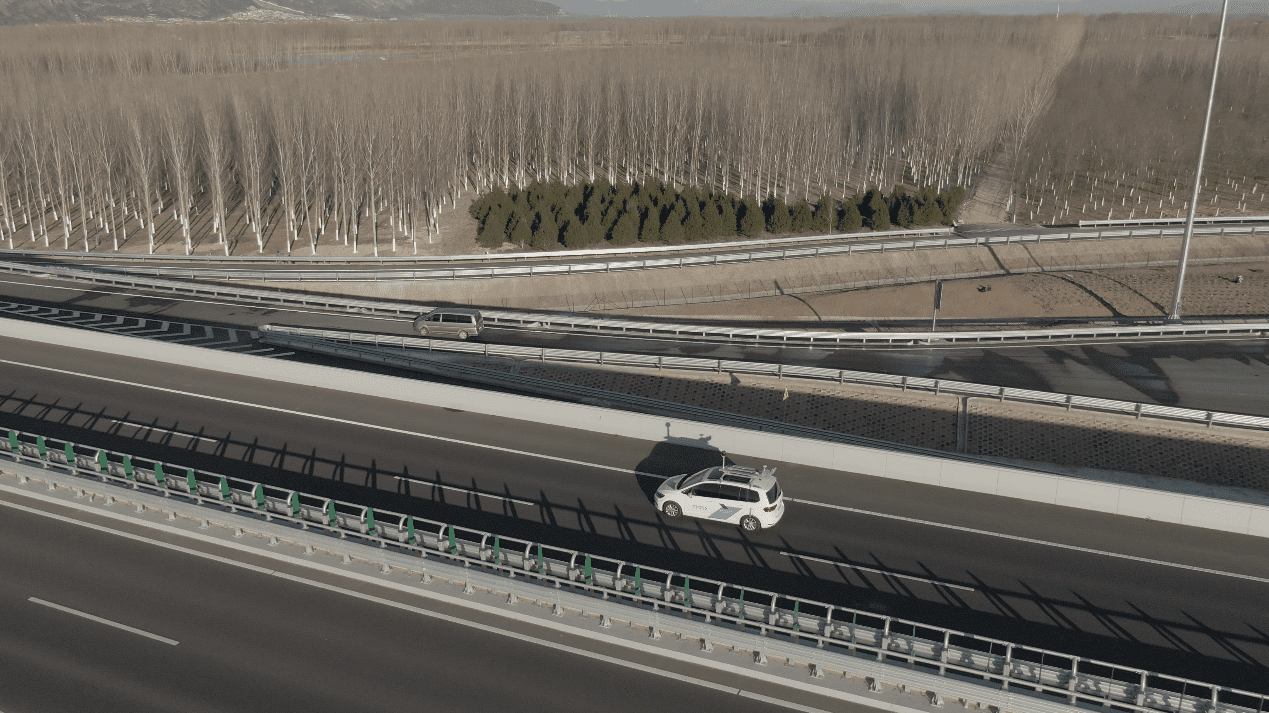 纽约国际588888助力高速公路无人驾驶队列测试