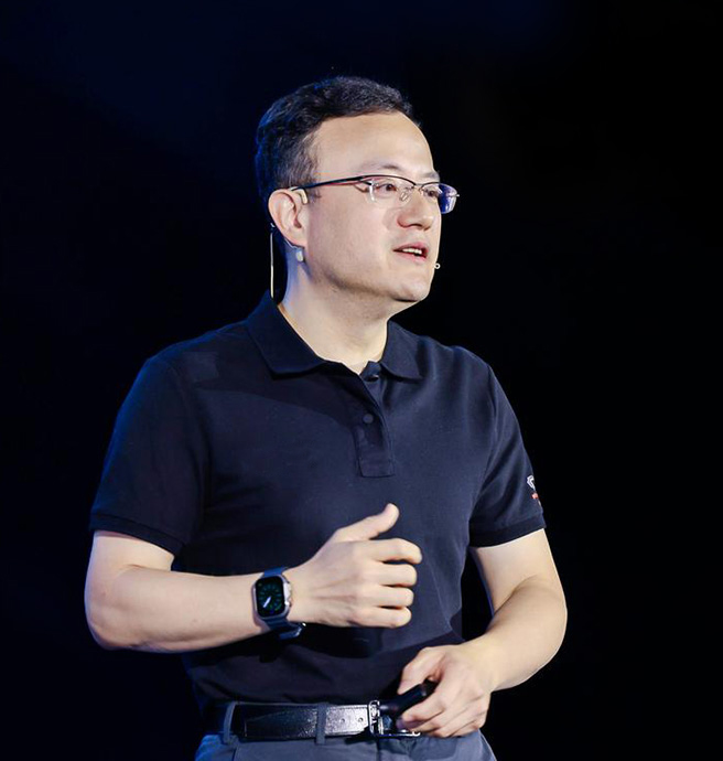 ——  纽约国际588888CEO 程鹏